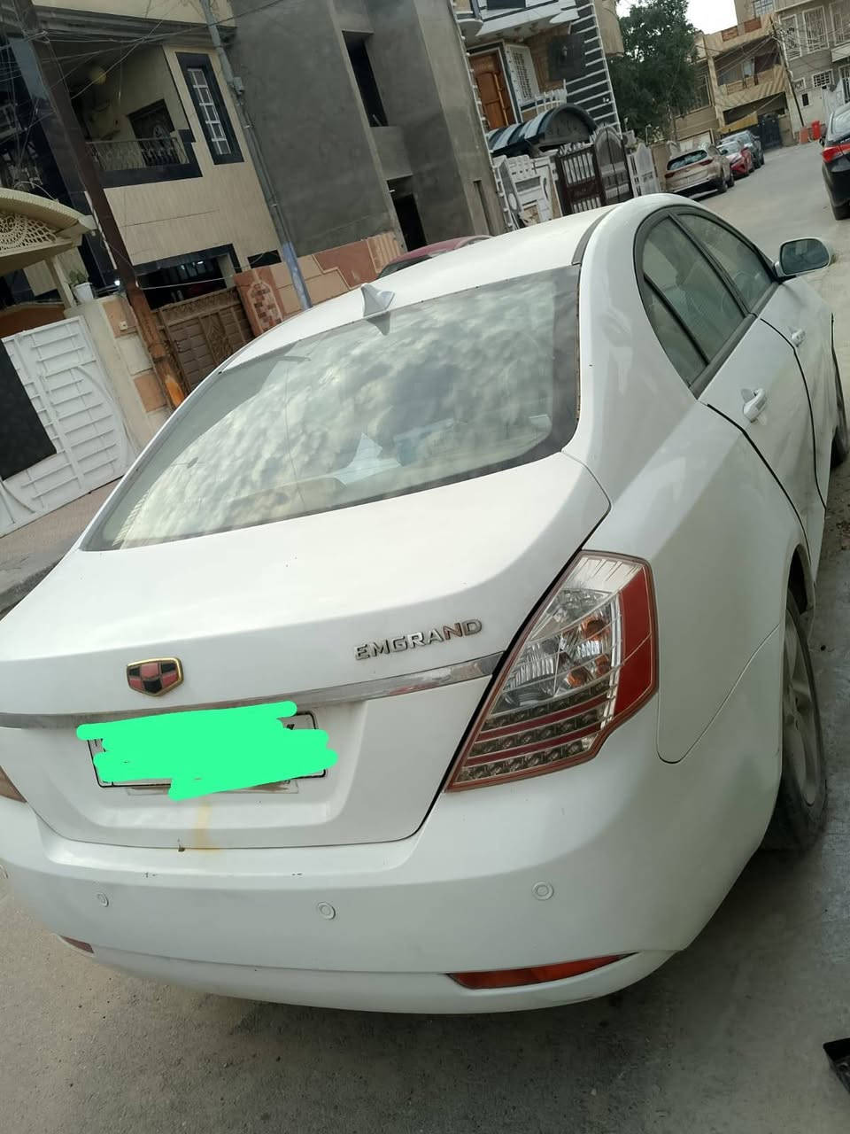 سلام عليكم
مكلف بنشر جيلي ام كراند موديل  2012 سيارة حلوة ورقم انكليزي السيارة بيهة مكينة السعر 45 وبينة مجال قليل
***********
