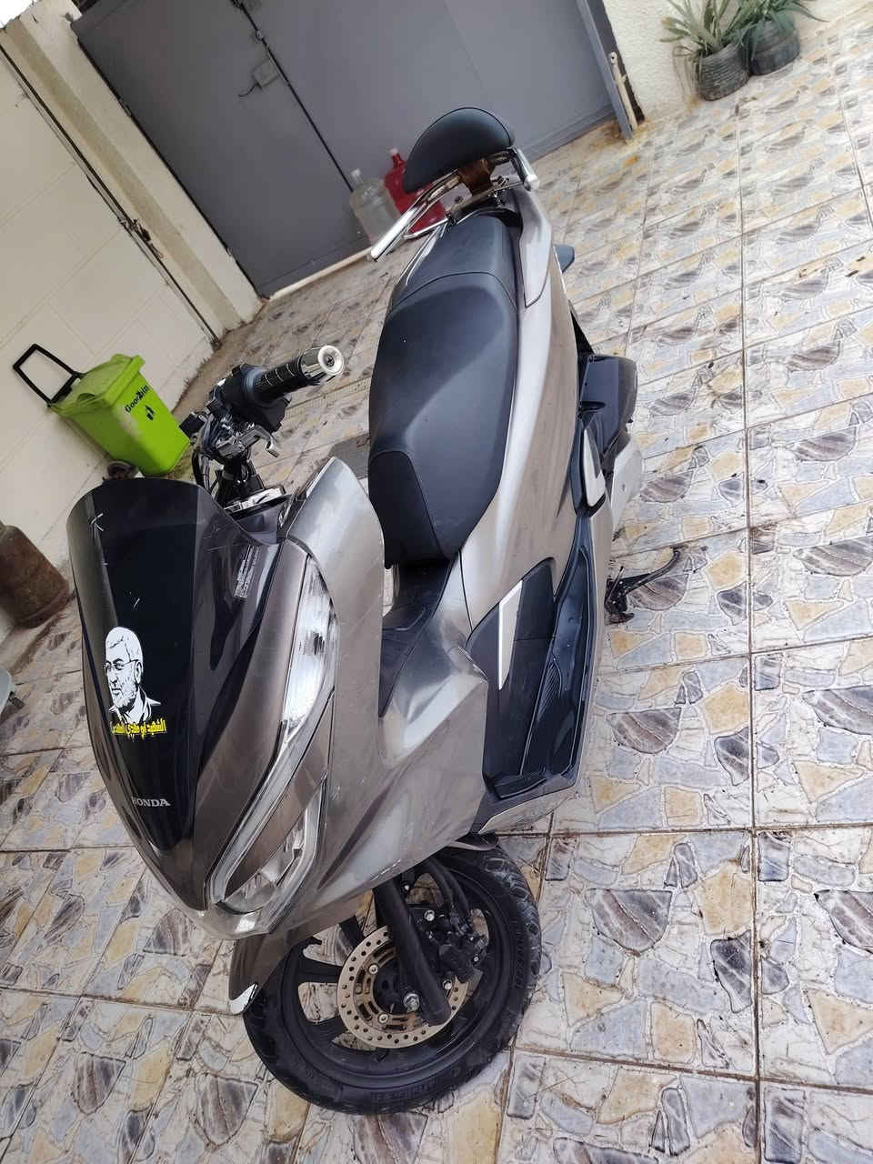 سلام عليكم دراجه  بسي اكس ثالاث  ياباني 
شراي سعر18 وبيه مجال  ***********
