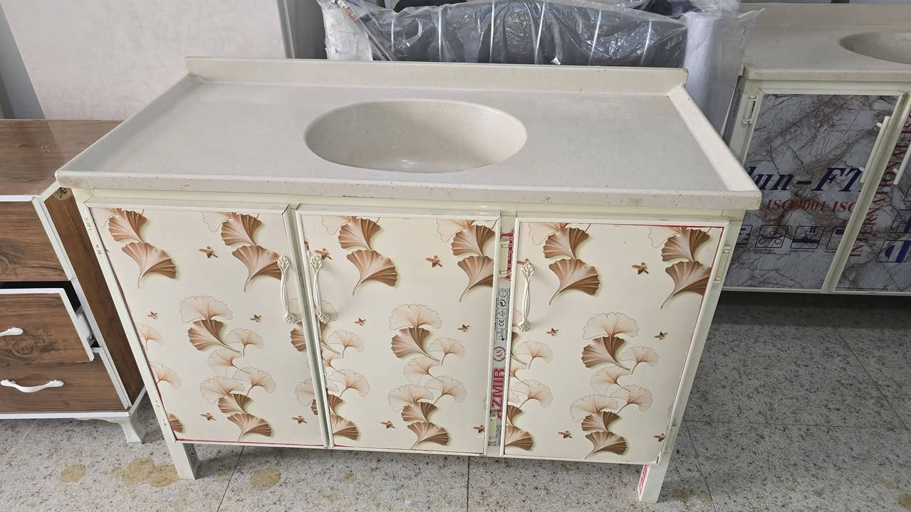 كاونتر المنيوم مستعمل قياس مترين وسنك متر وعشرين (يرهم  مراوس ))
🌷🌷🌷🌷🌷🌷
اشتري غراض بيت مستعمل تخم ديوان كاونتر ميز طعام غرفه نوم ثلاجه مجمده غساله راسلونه خاص صوره 
🌷🌷🌷🌷🌷🌷
خانقين/ شارع مستودع خلف مركز شرطه ازادي [مزاد المندلاوي]
***********☎️
***********☎️
