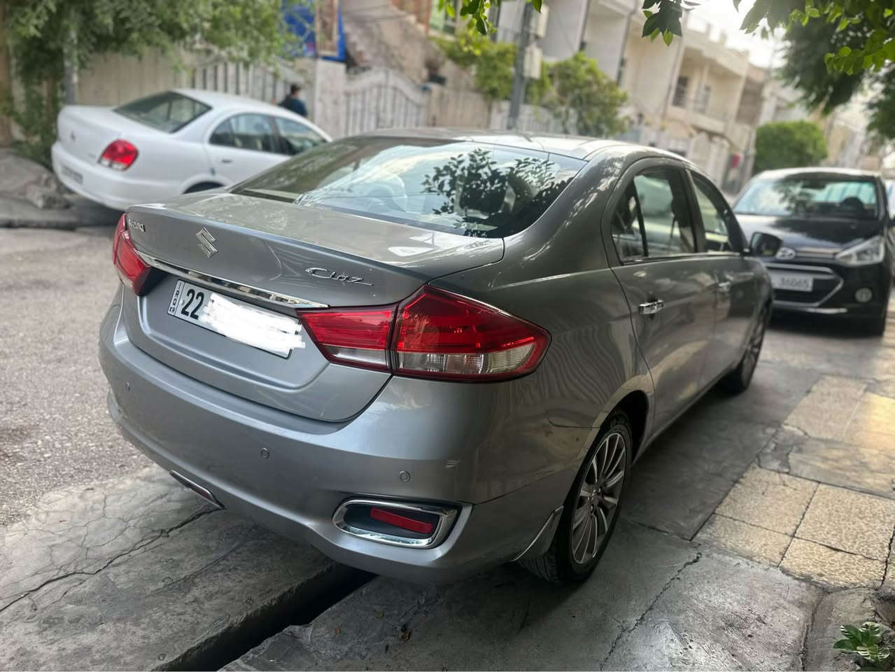 سازوكى سياز 
موديل ٢٠١٩ 
رقم اربيل جاهز ، سنويه هزه و رقم جديد 
بس ٣ باب صبغ بدون دواخل بدوان اى شى 
ماشى ١٠٣ الف كم 
مكانى اربيل ، بسمى 
سياره يابانى كلش قوى ، مواصفاتها فول 
بصمه ، كشن جلد ، توماتيك ، تحكمات ستيرن ، كاميره ، ويل كروم ، مرايات شفت ، كشن جك ، داخل اصفر  ، حساسات ، لايتات زينون 
سعر فقط ٨٥  بيها مجال بسيط 
رقم موبايل *********** واتساب موجود 
رقم زين *********** أربيل, العراق
