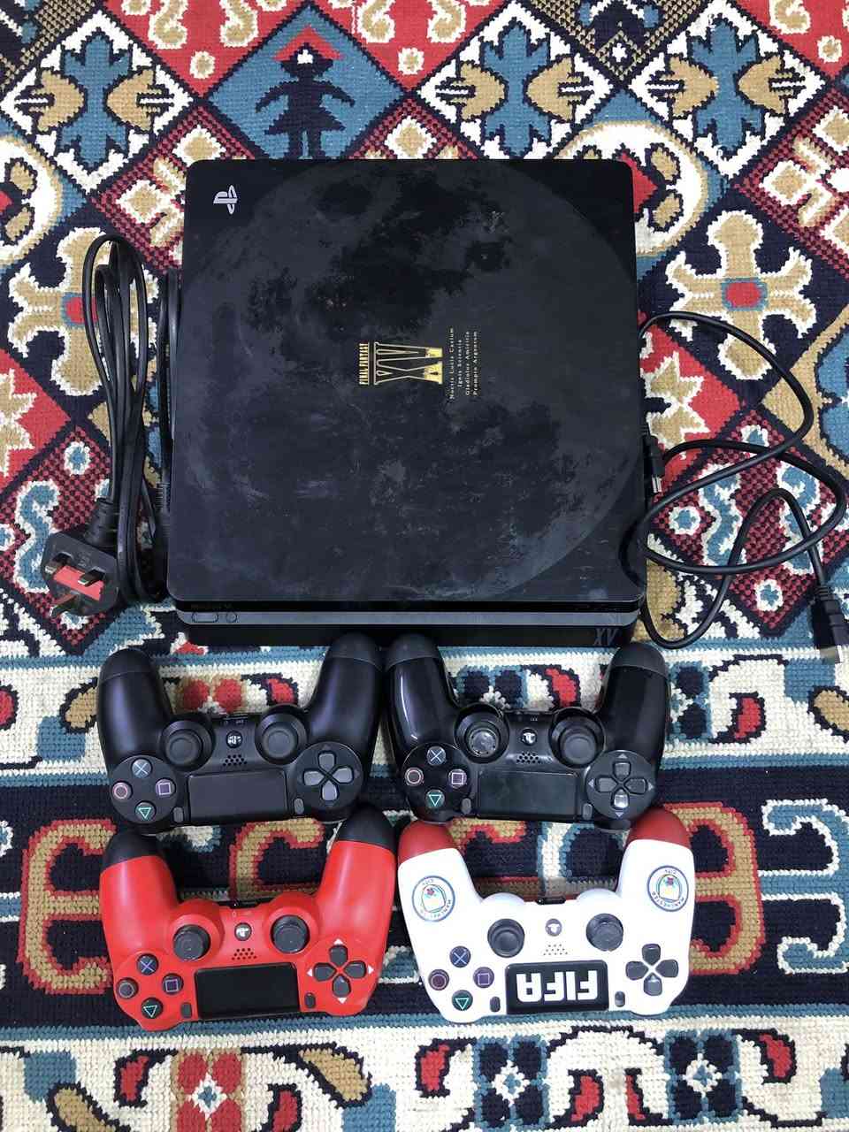 السلام عليكم بلي فور سلم مهكر نضام١٢ واحد تيره ويا ٤ جوستكات الجهاز ممفتوح ولا مصلح الجهاز باندل السعر (٣٠٠)مكاني الشعله
***********
