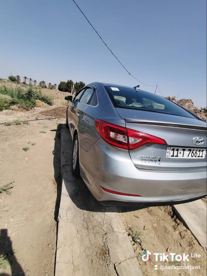 سياره سوناتا 17 وارد امريكي  المكينه 2400 مجفتته صارله شهر تحويل مباشر سنويه جديده تحكم استيرن  تخم تاير جدير شاشه كبيره  رقم بغداد  مكان الناصريه السعر 115 بيه مجال ***********
