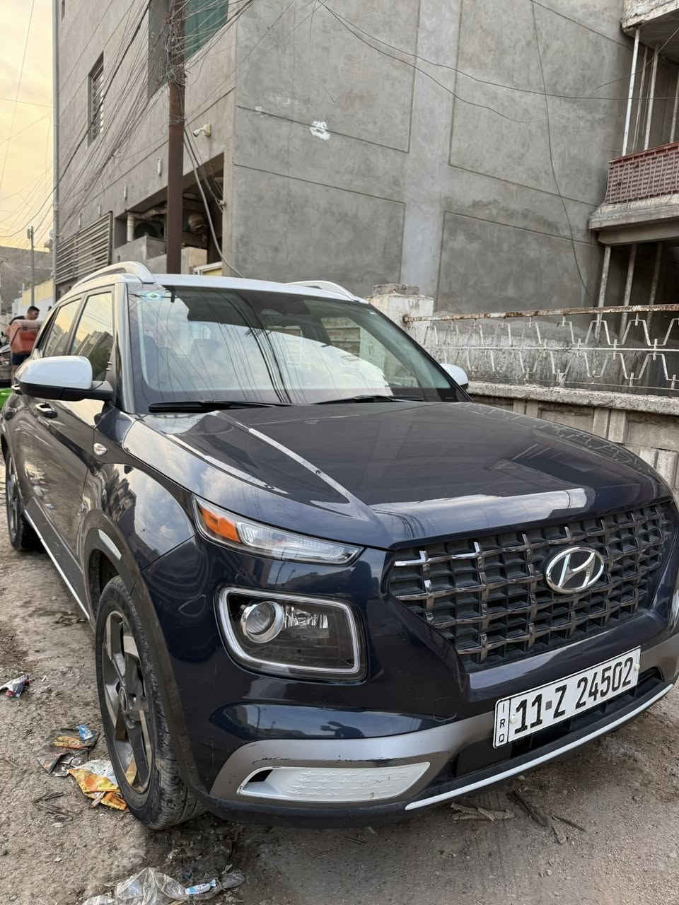 السلام عليكم
هواندي فينيو

موديل 2023

لون نيلي +نيكل ابيض 

وارد امريكي 

رقم بغداد 

بصمة 

تشغيل عن بعد 

السيارة بدون حادث 

فول مواصفات ما عدا فتحة السقف

ما شية 35الف 

السعر 155

***********

العنوان بغداد  الغدير

(مكلف بالنشر)
