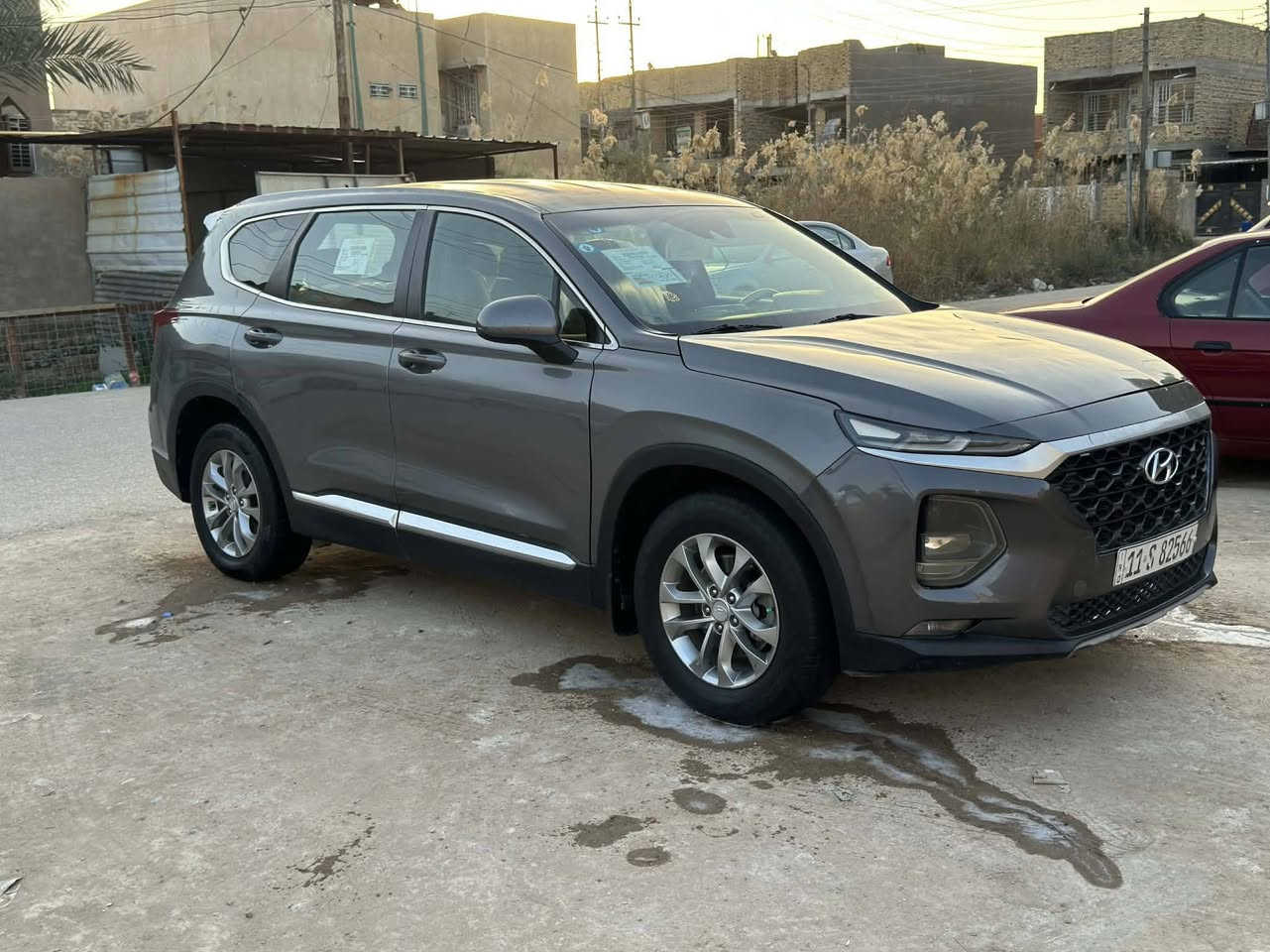 السلام عليكم
سنتافيه موديل 19 بغداد نكليزي تحويل شرط 
مكينه وكير وتبريد وحداديه لوك.   
اربعه سلندر. 5راكب.  
مراوس يرهم.  مكاني بابل 
ملاحظه بيها اربع قطع باب وتكمه اليمنه مصلحه وبنيد وجاملغ.   تجي وتكلب وتفحص سونار. 
السعر 153
***********
