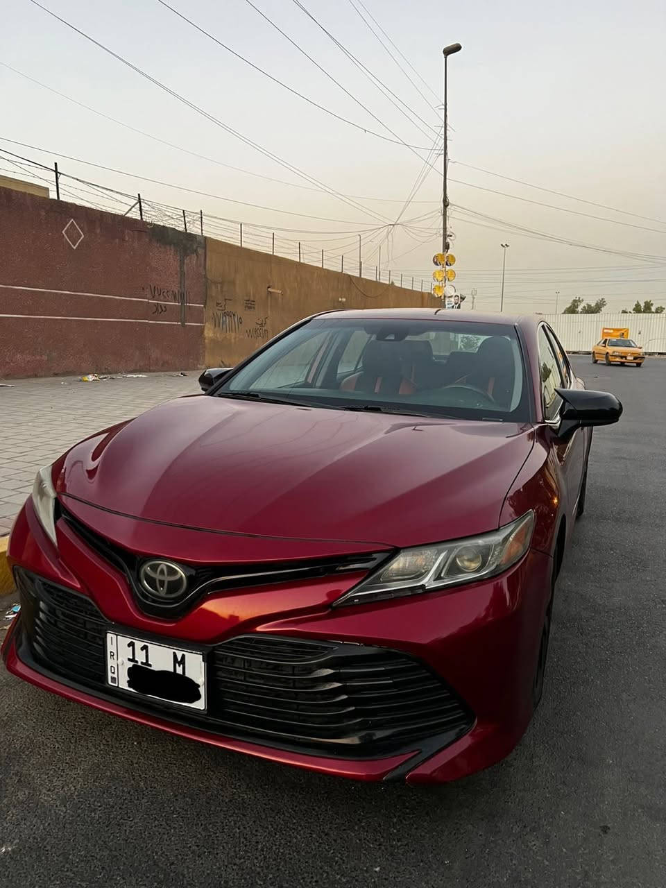 كامري موديل 2019 للبيع
السياره رقم بغداد بسمي  ماشيه 68 الف 
مواصفات LE  داخل احمر و كراسي كهرباء
السياره حادثها  قطعتين جاملغ و بنيد و الباب كلير من امريكا السياره كامله مكمله ما تصرف عليها ولا شي  و السياره بل حقيقه احلى من الصور
سعر السياره 165
رقم صاحب السياره  ***********
