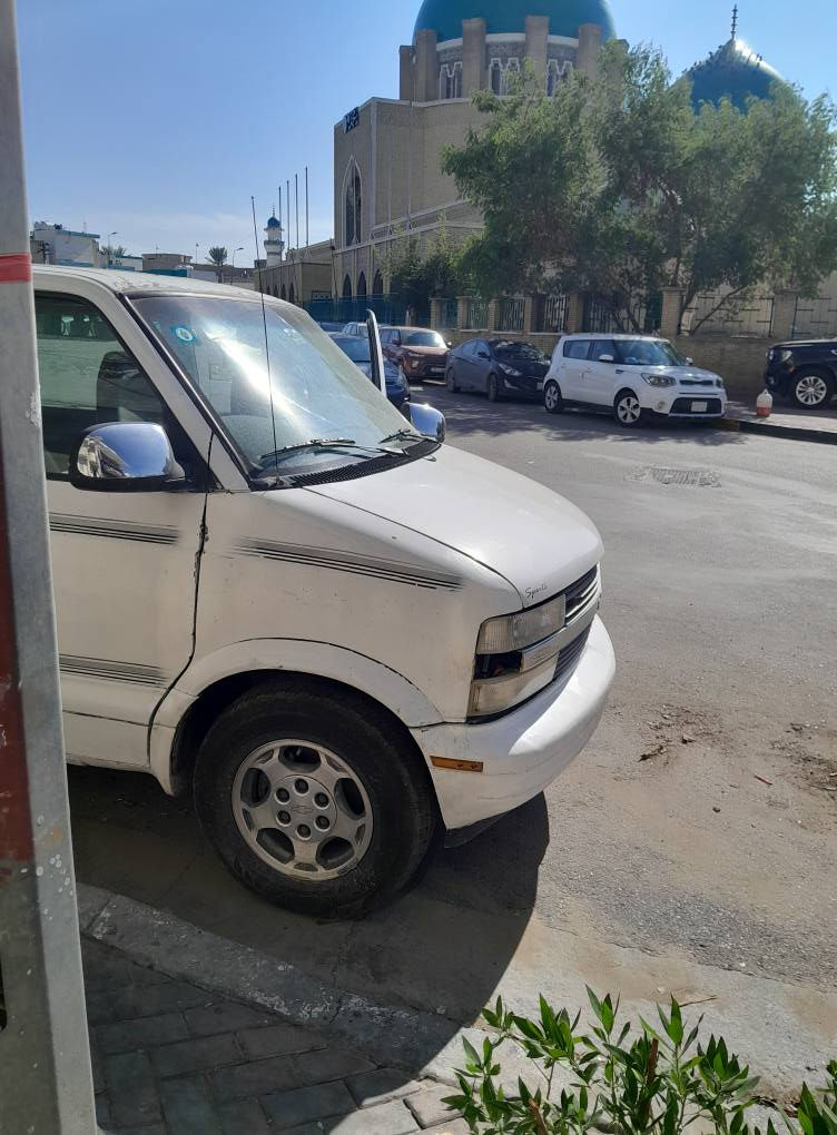 شوفر ليت فإن استرو موديل ٢٠٠٣ السعر ٤٠ ورقة وبيها مجال تبريد قطعتين الكمبريسر عاطل كجيد يوجد فيها بعض الأعطال...بغداد. هزه جديده مع رقم انكليزي جديد...هاتف *********** السياره باسمي ...متواجد على الواتساب...
