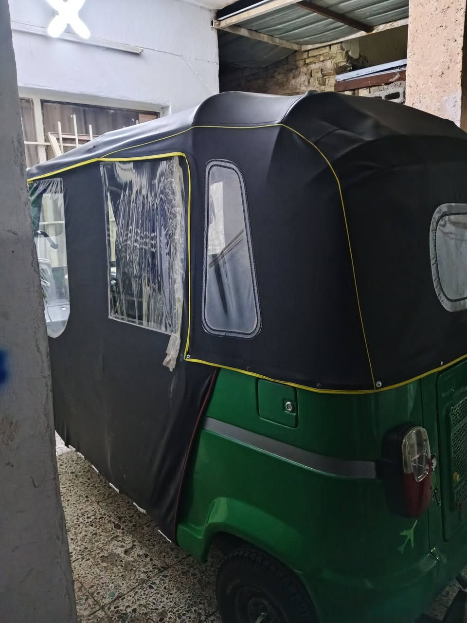 السلام عليكم تكتك للبيع موديل 21 تحويل ثاني يوم مابيه اي نقص العنوان ديالى بعقوبة مكلف بلنشر للاتصال ***********
