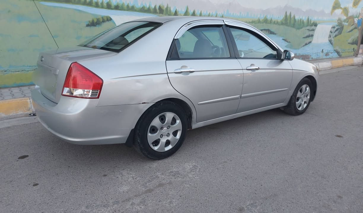 السلام عليكم إخوتي الأعزاء 
للبيع كيا سبكترا وارد أمريكي موديل ٢٠٠٩ رقم ديالى الجديد بدون حادث فقط صبغ جارملغات خلفية وقبق جنطة بدون دواخل وبدون ايرباك السيارة جاهزة السونار مرفق مع الصور مكانها بعقوبة الشراي يتصل ***********
