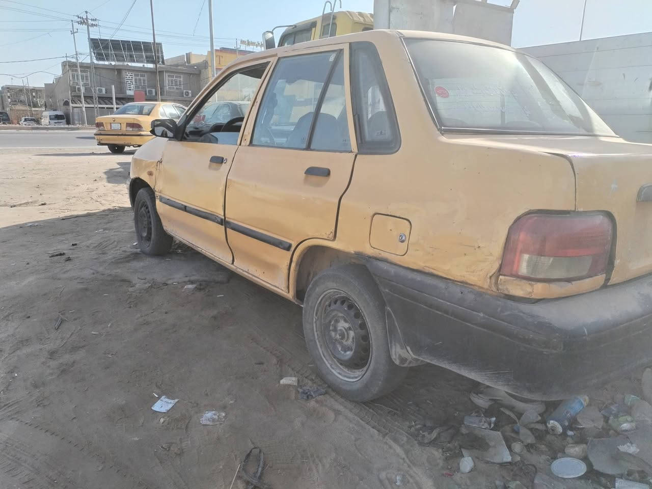 سايبه للبيع السعر 8 ورقات رقم بابل مشروع وطني مااندل راعيهه ابيع كوم حديد مسول عن  والطلب مكان السياره الديوانية قضاء الشاميه ***********
