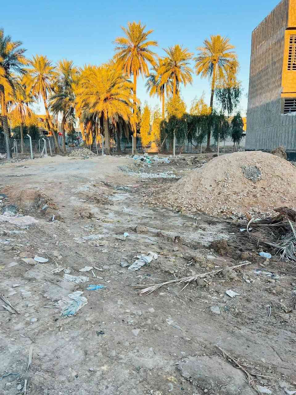 قطعه 100 متر واجهه 5 نزال 20 طابو زراعي سند 25 الموقع شارع 100 تبعد عن شارع 120 متر مع كافه الخدمات السعر المطلوب 25 مع مجال بسيط استفسار اكثر *********** وات ساب حلة, بابل
