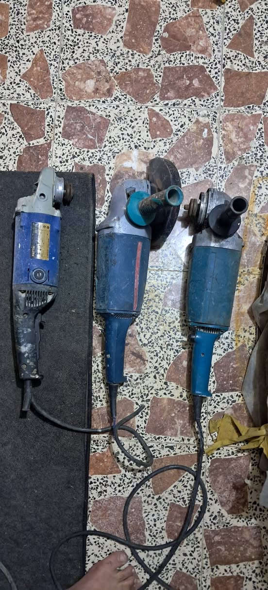 السلام عليكم كوسرات اصليات شغالات شرط الفحص مكان مدينة الصدر للاستفسار خاص او الاتصال يوجد توصيل ***********
