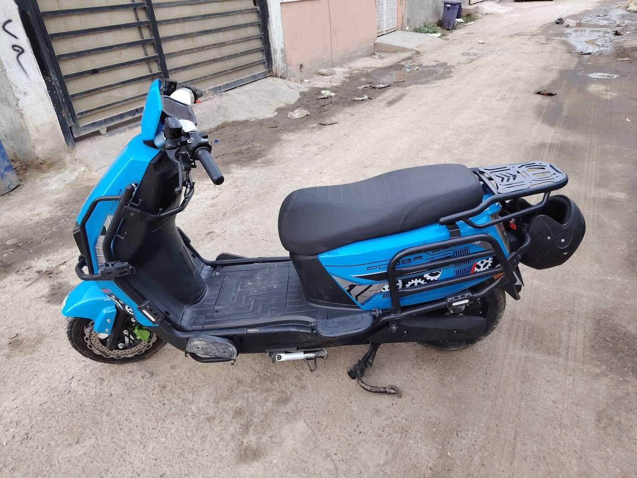 ***********
سرعتهة 90 كير 3 نمر للبيع سعر 850 وبيهة مجال مكاني بغداد الدورة..
