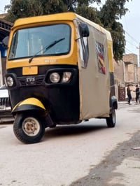 تكتك tvs للبيع كاملة مكملة أي نقص مابيها كهربائيات اشاير لايت بك لايت ...