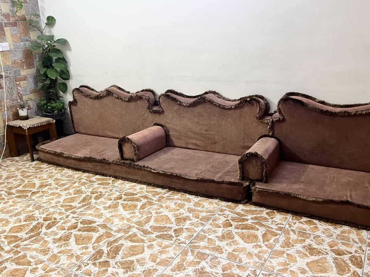 السلام عليكم 
ديوان للبيع نظيف اسفنج مالته جيد جدا  السعر ٢٠٠ وبي مجال


**إذا كنت صاحب هذا الإعلان وتريد حذفه لأي سبب، رجاءا أرسل رسالة إلى الدعم الفني**