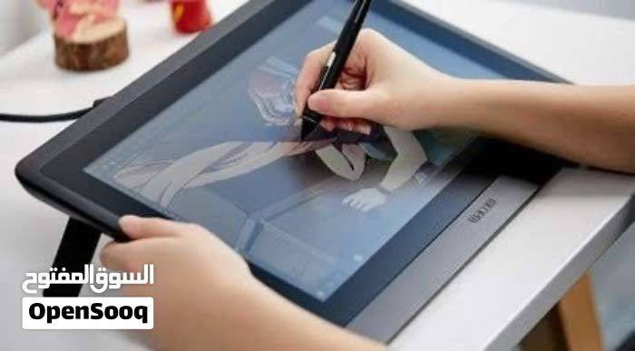 للبيع شاشة رسم احترافية 16 Wacom Cintia

إذا كنت رسام، مصمم جرافيك ، أو تعمل في الرسم الرقمي والـ 3D والنحت الرقمي فهذا الجهاز ممتاز لك.

المميزات:

شاشة رسم مباشرة 15.6 إنش Full HD

قلم احترافي 2 Wacom Pro Pen

حساسية ضغط عالية 8192 مستوى

استجابة دقيقة جداً بدون تأخير

شاشة تعطي إحساس قريب من الرسم على الورق

مناسب للمبتدئين والمحترفين

يدعم برامج الرسم والتصميم:

فوتوشوب

المصور

كليب ستوديو

كريتا

ويدعم أيضاً برامج الـ 3D والنحت الرقمي:

خلاط

زي براش

مايا

رسام المادة

يعمل على Windows و Mac

المحتويات:

التابلت
استجابه دقيقه جدا بدون تاخير

القلم الأصلي

الكابلات

العلبة الأصلية

الحالة : نظيف جداً ويعمل بدون أي مشكلة.

السعر 750 الف دينار عراقي

الموقع: (كربلاء )

*********** :للاتصال
