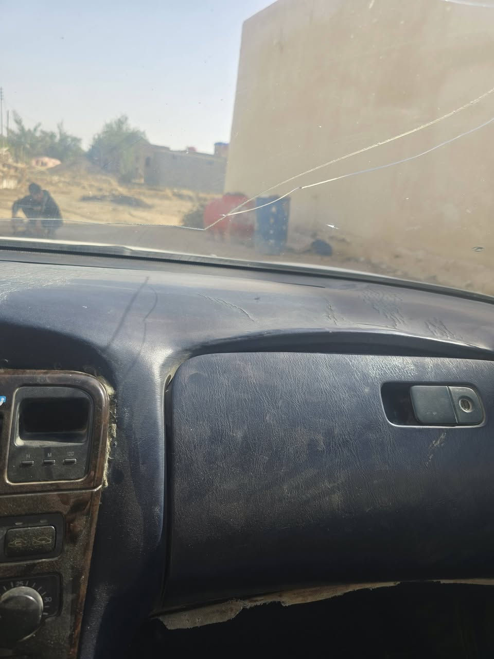 مارك نفخ 93
مكفوله كفاله عامه من ضربه ونقل وكص واصوليات 
محرك 2500 ديلكو جديد
رقم ذي قار تحويل مباشر تبريد شغال عوزه بس غاز وحداديه 70%
السعر  (65) وبيها مجال للشراي 
.
ذي قار / قضاء البطحاء
للاستفسار الاتصال على ***********
