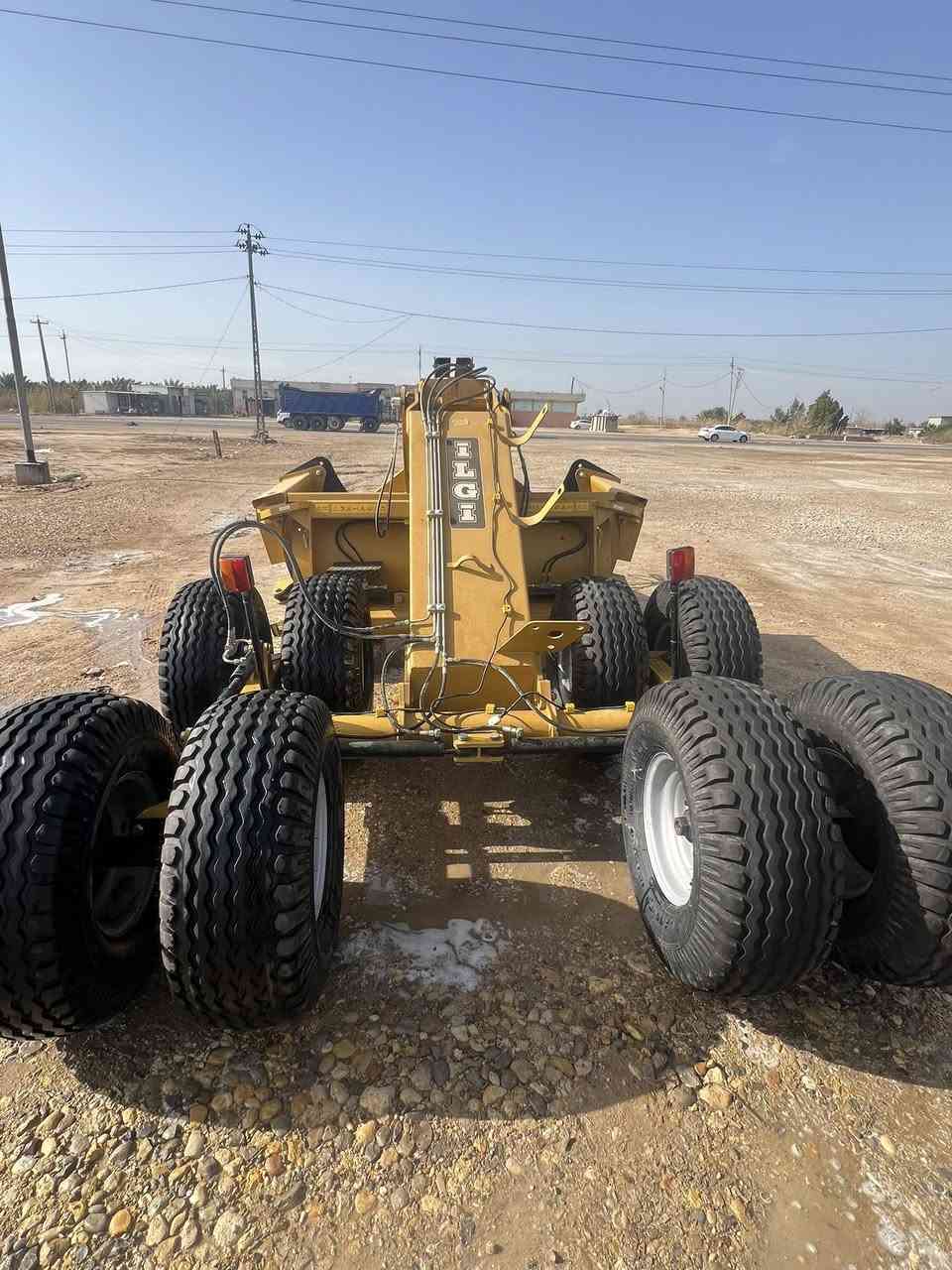 للبيع معدلان 3/5موديل 2025مشتغل 40 دونم/***********
