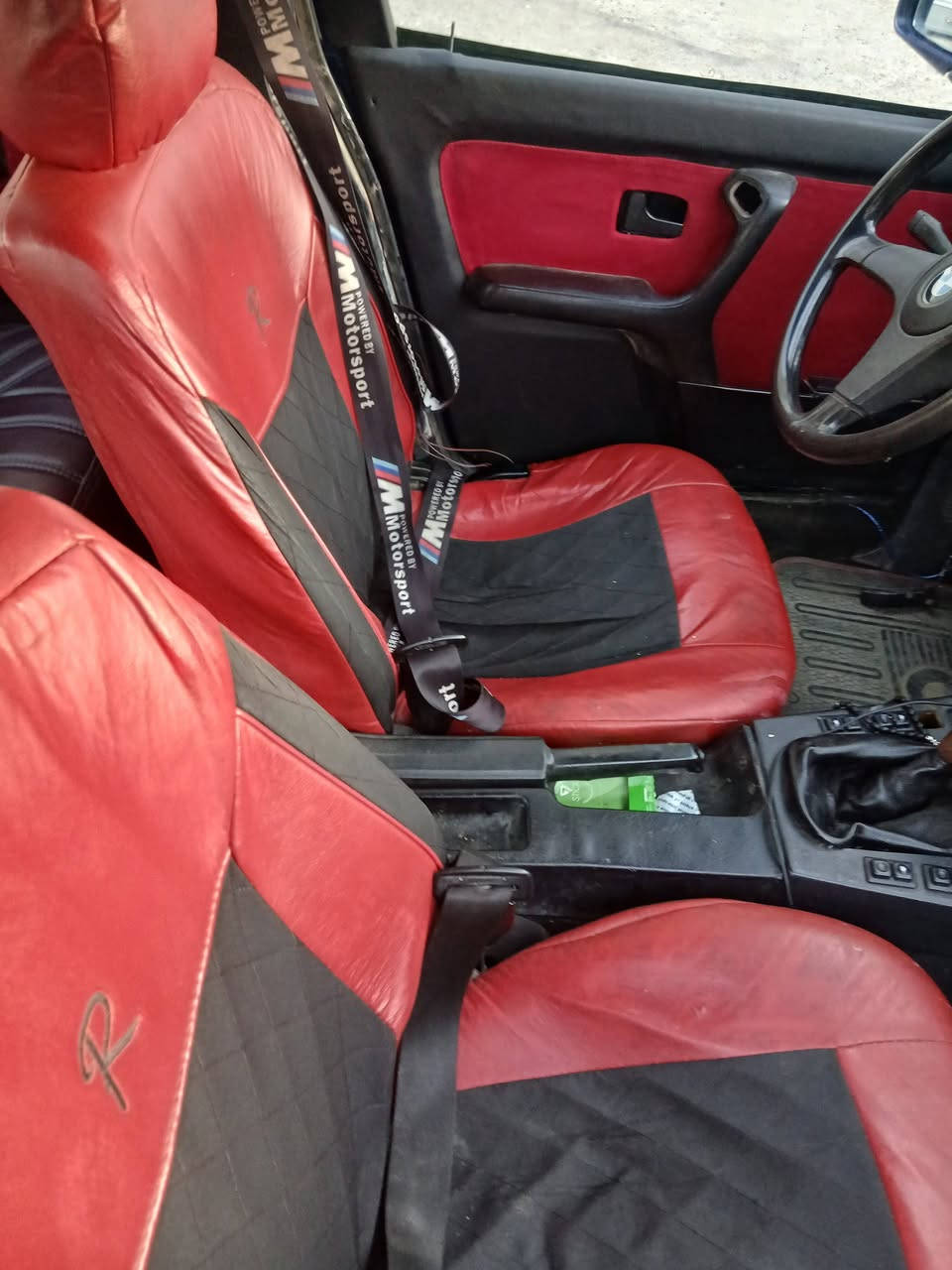 السلام عليكم بي ام زعره محرك 25 مفتوح  بسمي تحويل ثاني يوم  السعر 30وبيها مجال بسيط للاستفسار 
***********
