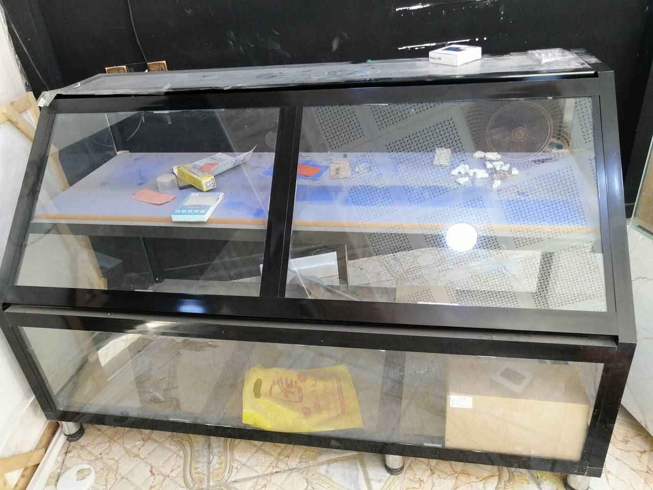 فاترينات للبيع
للاستفسار ***********
العنوان الرمادي
