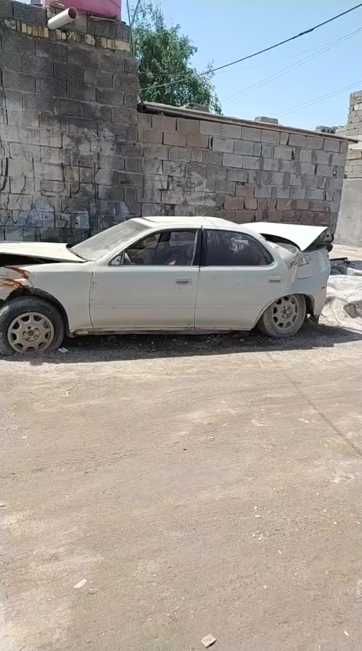 كرسته للبيع عله حادثهه ٢٠ وبيهه مجال *********** رقم بصره
