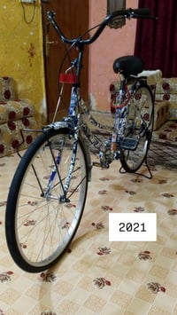 بايسكل سياحي حجم 26 للبيع  موديل 21 سعر مناسب  رقمي واساب 07757328663