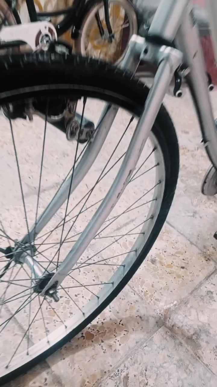 سلام عليكم ورحمه الله وبركاته بيسكل للبيع بيسكل نضيف السعر 70وبي مجال التوصل
***********
