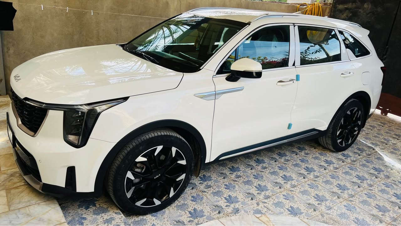 سورنتو 24
السعر 315 قابل للتفاوض
ويل 20 
داتا شو
شاشه 4x
6سلندر 3500
7راكب
ثلاث قطع تبريد
حساس مطر
جام اوتو
تشغيل عن بعد
اوتو هواد 
نظام تزحلق
كشنات كهرباء
كير ماوس
وباقي المواصفات معروفه
العنوان ذي قار قضاء الدوايه
*********** ناصرية, ذي قار
