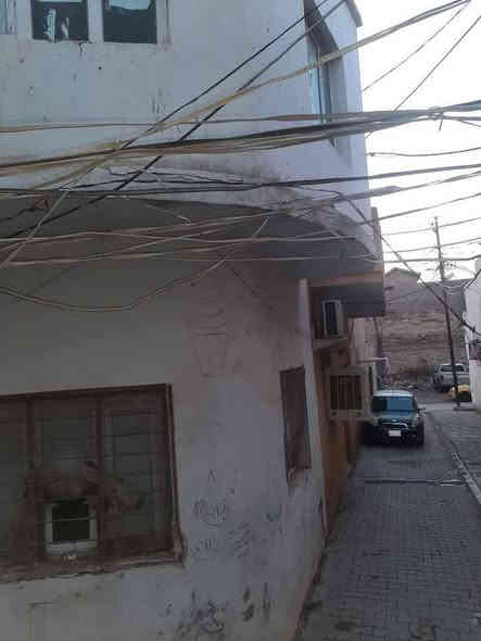 للبيع 39 مليون فقط مشتمل ملك صرف طابو الموقع في قلب ديالى بعقوبه المركز منطقه السراي البيت بين شارعين شارع العام خريسان وسوق بعقوبه وقرب كورنيش ديالى 
مساحته ٤٠ متر يتكون من ٣ غرف نوم ومطبخ وصاله وصحيات وبيتونه وصطح سعره سعر سياره ٣٩ مليون  
الاستفسار اكثر اتصل على رقم مكتب دلاليه الربيعي لعقار 
***********
