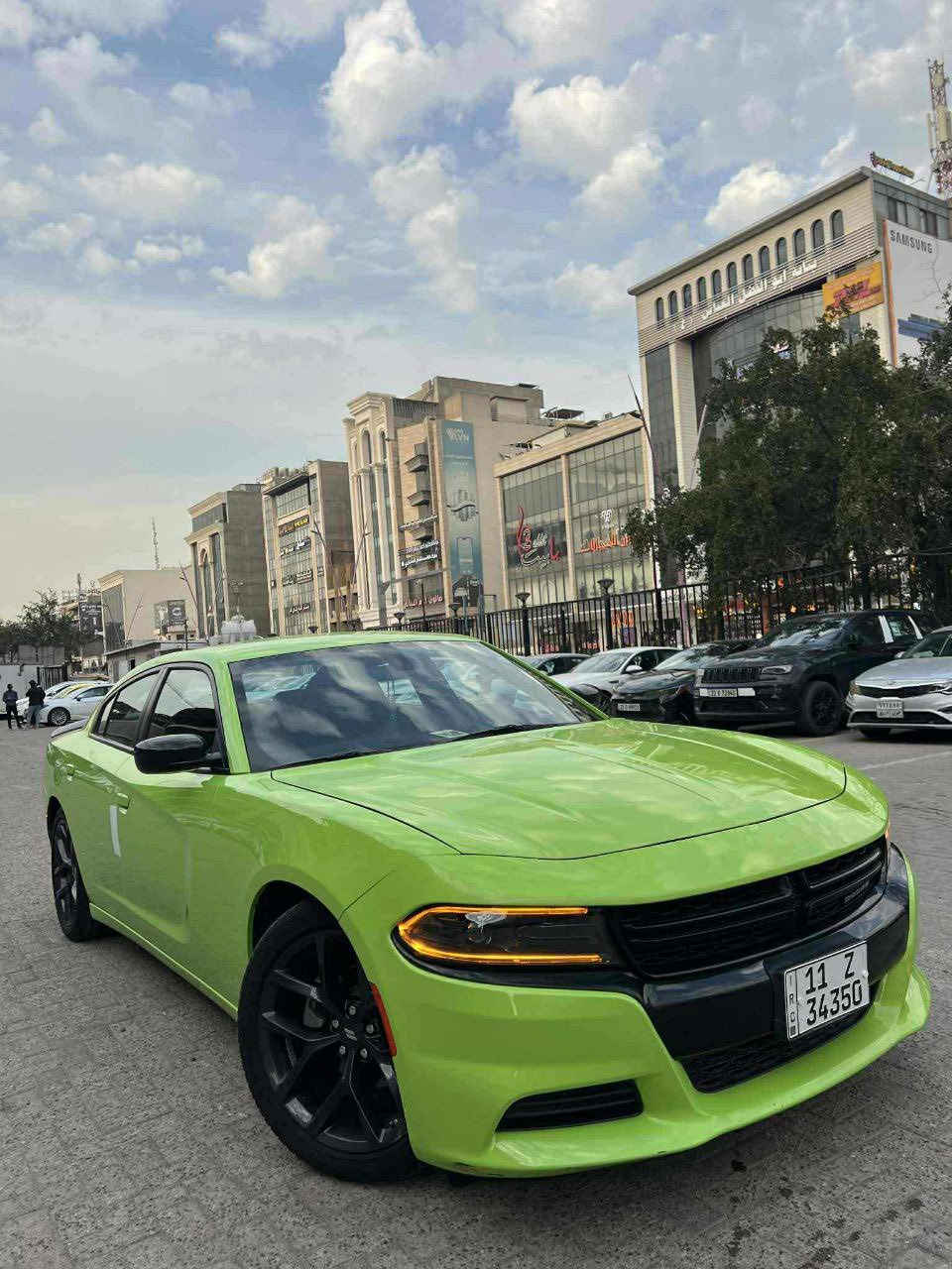 السلام عليكم جارجر sxt 2023
وارد امریکی بدون حادث السیاره موجوده صورها 
مواصفاتها تجی کشناتها مخمل تحكم كهرباء 
ماشية 22 السيارة جديدة بمعنى الكلمة نصبتها حلوة 
ولونها مرغوب وقليل بالسوك تحويل ثاني يوم 
بصمة دخول ذكي بدون مفتاح تشغيل عن بعد

سعر السيارة 245 وبيها مجال بسيط حك الجية
مكان السيارة زيونة 
***********
غير متواجد ماسنجر
