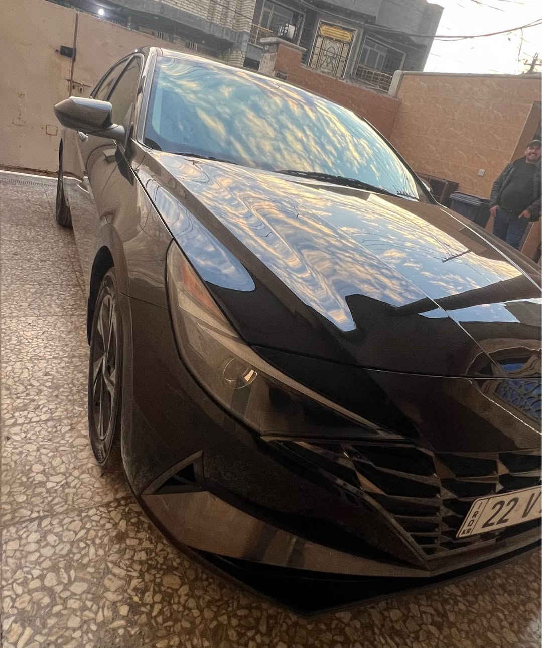 النترا ٢٠٢٣ أمريكي 
بدون ايرباك بدون دواخل حادثها سرقة بنيد فقط 
مكينة ٢٠٠٠ دوش
رقم أربيل سنوية وهزة جديد
السعر ١٤٧ وبيها مجال
مكاني بغداد
*********** بغداد, العراق
