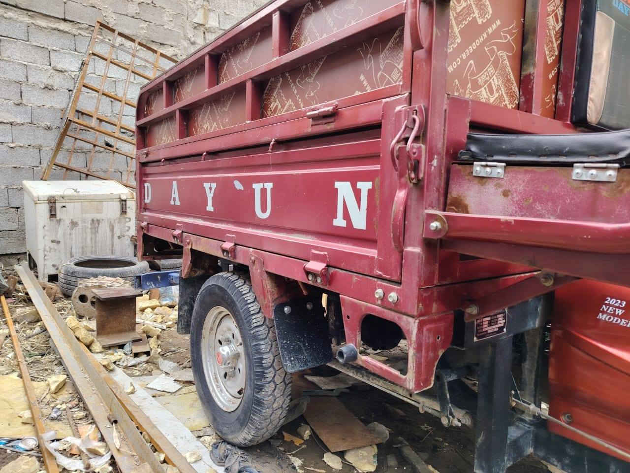 سلام عليكم ستوتة موديل ٢٠٢١ شهر ١٢ يوم ١٢ يعني محسوبة عل ٢٠٢٢ ستوتة  كمرك مدفوع  نظيفة وما متعوبة سلف هندر مال جناي اكسل مقفل ولتقارنهة بمالات الشارع شغل وكبل للشغل مكينة ٢٣ نضيفة وخرسة سعرها ١٧٠٠ وبيه مجال اذا شراي راسلني وسهلة مكانها بغداد البلديات ***********
