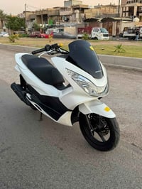 PCX جيل الثاني  ياباني الدراجة جديدة بمعنى الكلمة صالها شهرين نازلة من...
