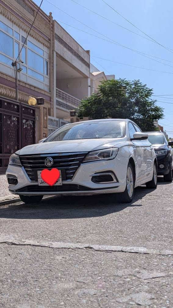MG 5
موسةفات بةسمة شاشة بلادي ناو زةرد  
بي بوياغ يةك دوو جي كجكة تعديل ساردة 
سةيارةكة هيج مةسرةفي نية كير مةكينة تةبريد تةقةو رةقة هةموو شتي بةشةرت نرخي 88 وةرةقة و مةجالةكي كةم 
-------------------------------------------------
MG5 موصفات كومفورد يعني بس بدون فاحتحة سيارة شاشة كبير بلادي تحكمات بالشاشة بصمة 
كير محرك تبريد تدفئة كلها بشرط سيارة ابد ما ملعوب بي اي شي كلشي بشرط بدون صبغ بيها ملاحضات بسيطة تعديل خفيف بارد بدون صبغ موديل 2020 
سعر 88 بيها مجال قليل أربيل, العراق


**إذا كنت صاحب هذا الإعلان وتريد حذفه لأي سبب، رجاءا أرسل رسالة إلى الدعم الفني**