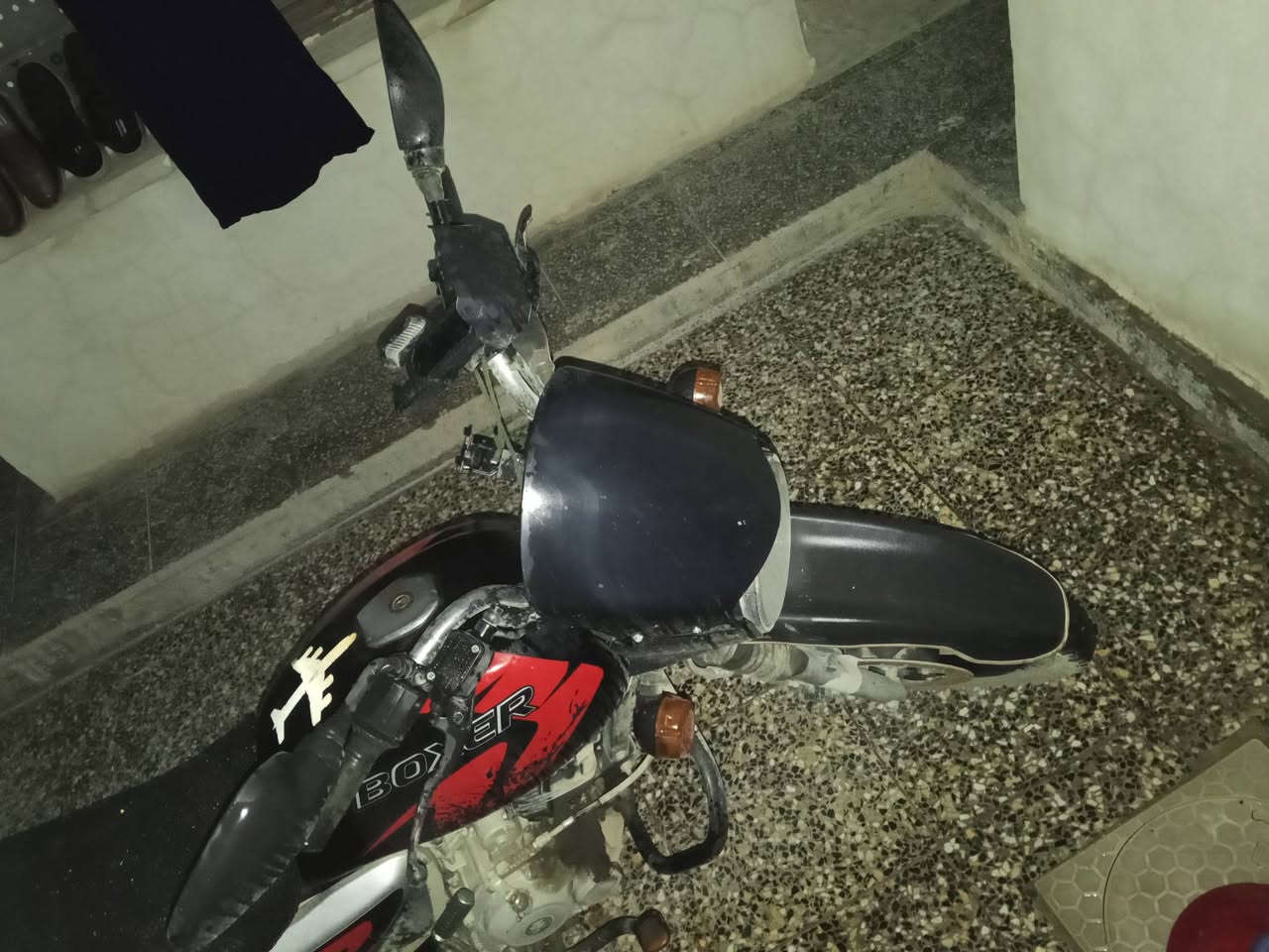 السلام عليكم دراجة بوكسر جبلية22 رقم وسنوية بأسمي تحويل ثاني يوم
مجفتة تجي وتشوف وتفحص خير من الله السعر مليونين 2 
بيها مجال ***********
