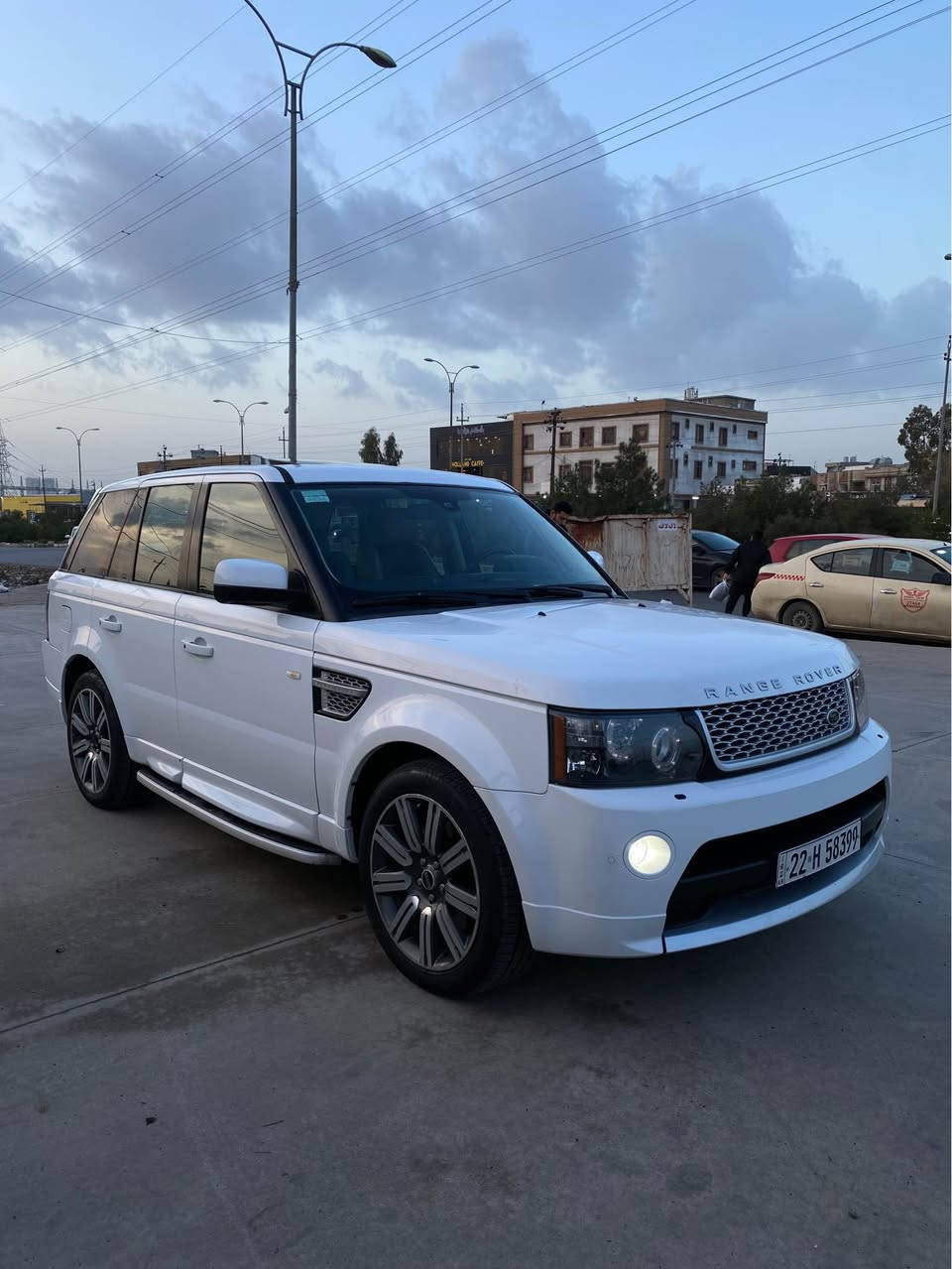 Rang Rover Sport⚜️
موديل2013
129.000KM بشرط  
‎خلیجی، وكالە سردار، ضمان دولي 
بدون صبغ
بشرط سونار
السياره فول مواصفات
شاشه -جكات تصعد تنزل بشرط-5مود قياده ودبل اكسل-سلايد-ثلاجه-داخل كريمي-كشنات جلد وكهربائي-تحديد سرعه-شفتات كير بلستيرن-تبريد مركزي-مرايه شفط-خمسه بصمه-صندوق جك بصمه-بريك هم بصمه-وبعد هواي مواصفات 

مكينة المرغوب بدون سوبر 
مكينه كير دبل اكسل جكات كله عل بلادي بشرط

سنوية هزه فحص مرور كله جديد وبسمي تريد تحويل تريد وكاله حاضر 
السعر ابشرط جوه سوك فقط 155 ومجال للطيبين
السياره كلش جديده من دعاميه للدعاميه بشرط بلعافية عل ياخذها مكان اربيل📍
***********
📞
Rang Rover Sport⚜️
‎مۆدیلی:2013
 129.000KM
‎بي سبوغه بةشةرتي سونار 
فول مواسفاته 
شاشه و دةبلي جوب بةشةرت 5مودى ليخورين
دةبل اكسل  سلايد بةراد  ناو كريمي كوشين كاراباي وجلد تةحديد سورعه كير له سوكان تةبريد مةركزى ئةوينه شةفت بينج بةصمه صندوق كارباى بريك بةسمه و زور مواسفاتي تر ..

مةكينةى مةرغوب بي سوبر مةكينه و كير و جوبى بةشةرت 

سنةوى هةزه فةحسى مرور هةموى نوييه بةنةوى خومه 

سعرى خوار هةمو بازار 155 مةجالي كةم 
سيارةكة نوي نوييه هةمو شتي بةشةرته شوين هةولير📍 أربيل, العراق
