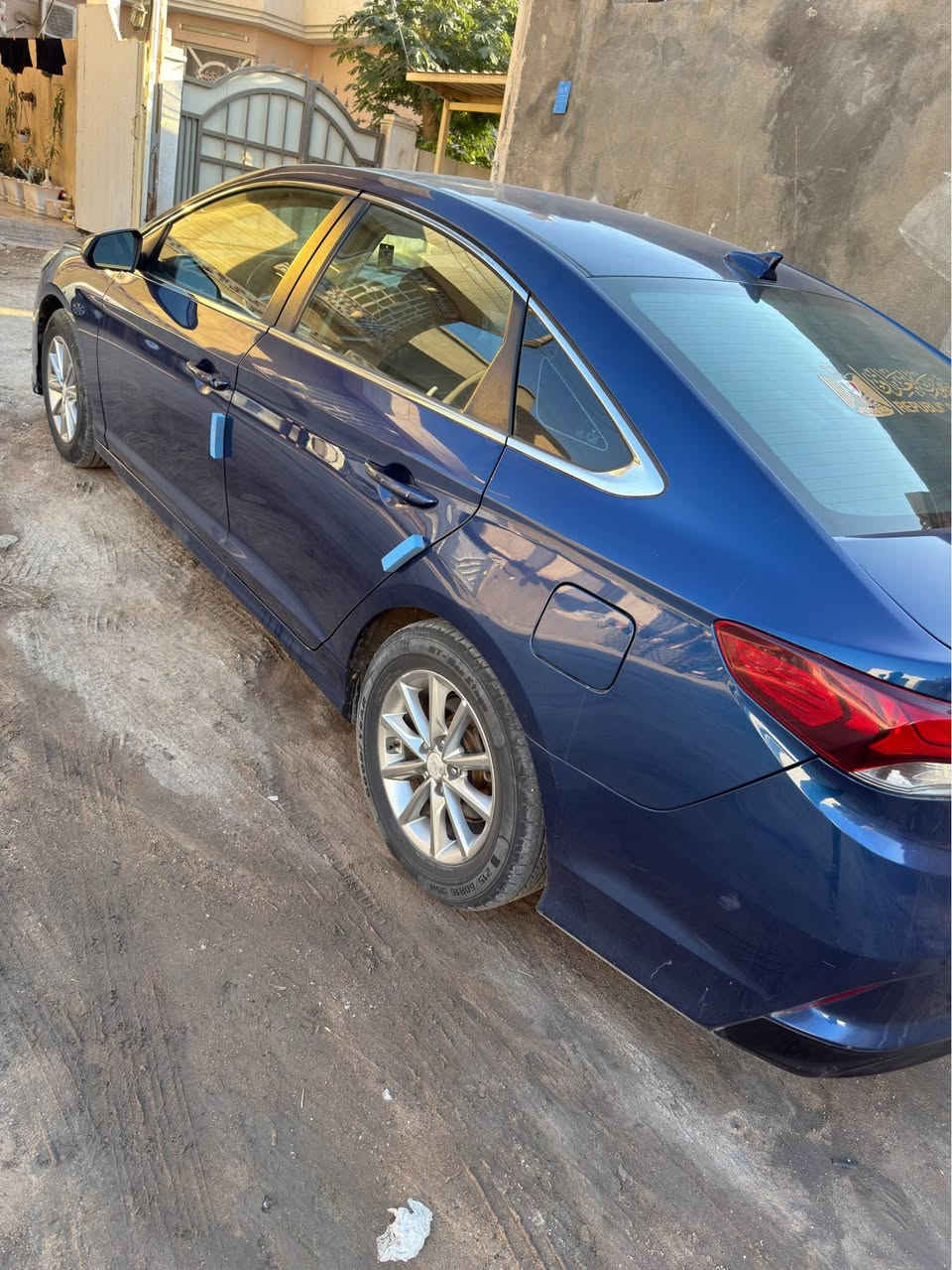 سوناتا مديل 2018 وارد امريكي فئة SE
محرك 2400 gdi
ماشية 78 الف 
كير ومحرك وكهربائيات  كفالة 
مواصفات السيارة 
شاشه لمس 
بلوتوث 
تحكم ستيرن 
تحديد مسار 
بيها نظام صرف الوقود : اقتصادي / طبيعي / سبورت 
نقطه عمياء 
تحذير اقتراب المركبات 
حساسات 
ستيريو وسماعات السيارة رهيبه bets
وبعد بيها هواي مواصفات 
السيارة ما ناقصها شي حدادية وكهربائيات وإدامة كامله سيارة جاهزه ما تصرف عليها الف دينار 
تحويل مباشر ثاني يوم  باسمي 
رقم ناصرية أليف مشروع وطني تتحول بكل المحافظات  :/ مكان السيارة البصرة ابي الخصيب 

السعر 148$ 

سنويتها ل2030 
سيارة بدون حادث 
حادثها تخريب طعجات قليله بالقمارة وما مبينات 
واثنين بالبنيد وشوي بارد بالخشم جاملخ الأيمن وباقي سيارة كفاله لا صبغ لا بارد 
بياع شراي ما ابيعلك سيارة مالت جناي جداً نظيفه وحلوه احلى من الصور بهواي 

للاتصال 
*********** البصرة, العراق
