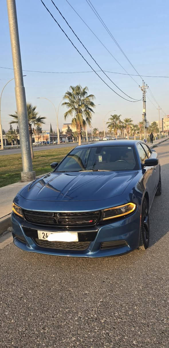 جارجر 2023  ( الإصدار الاخير ) Last Call 
لون بحري💙
مواصفات بلاك توب Black Top
6 سلندر تو ويل 
بيها قطعة كلير أمريكا ومكانين تقليم 
رقم وهزة وسنوية كله جديد 

مكان السيارة دهوك 

***********
***********
