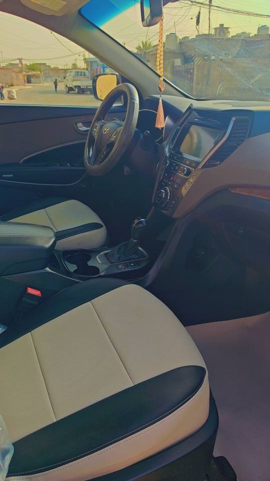 للبيع سنتافي 2018 فول مواصفات 1/1
السيارة نضيفة وجاهزة للاخير 
4 سلندر 2400 gdi sport fe 
حادثها جاملغ ايسر مبدل وصور الحادث مرفقة 
السعر 163 وبيه مجال 
مكان سيارة بغداد 
الاتصال *********** بغداد, العراق
