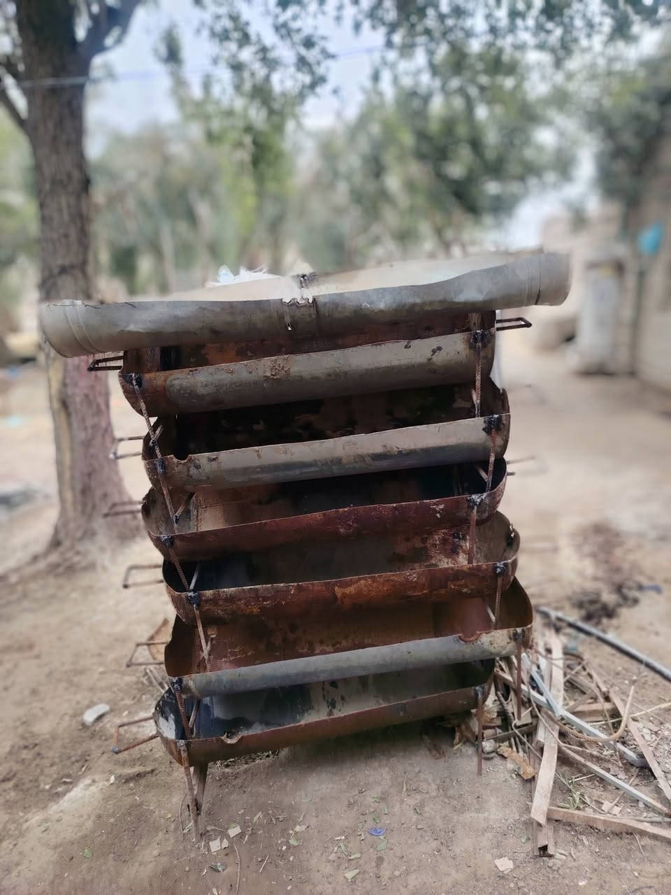 الحداد جعفر الصالحي رقمي (***********) توجد مناقل شوي للبيع شغل متنقل أتصل أو تراسني الاسعار مناسبه قفاص حمام حسب طلب نفصل
