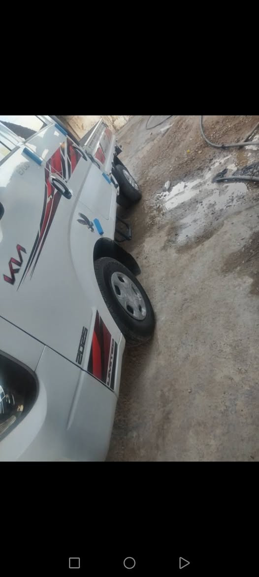 كيا2016 السيارة احلة من الصور تبريد ثلج 🥶 حدادية جديدة امامي خلفي تاير جدد رقم وسنوية جديد مكاني بغداد للستفسار ***********
