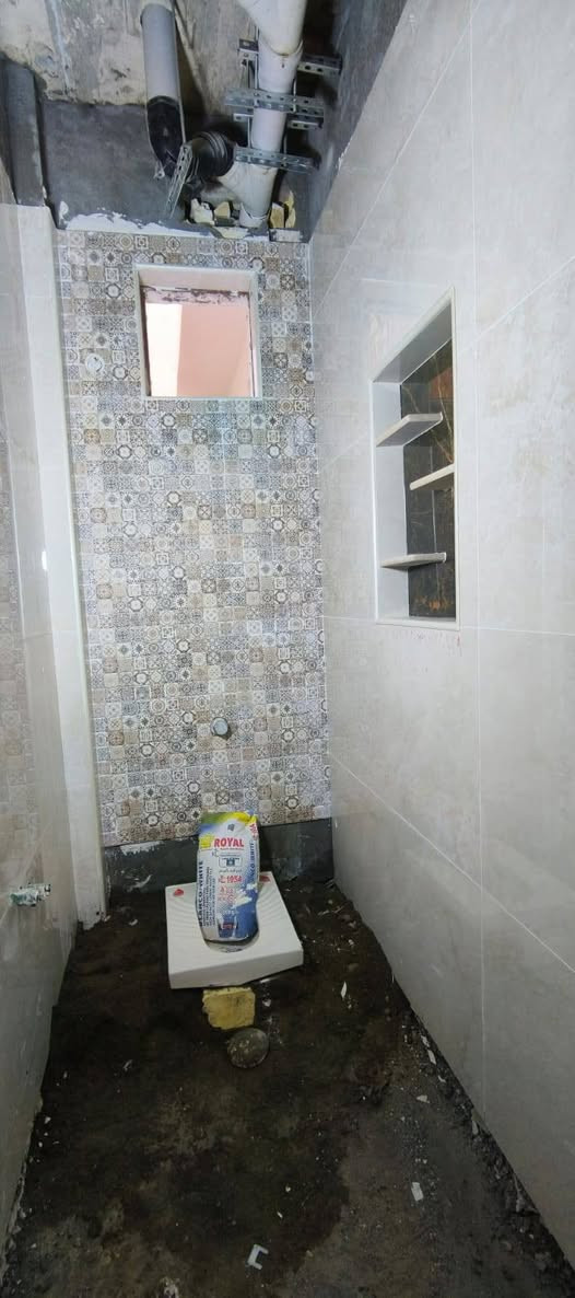 خلفه سراميك جدران ارضي الاواح مرمر شغل درجه اولى متفرغ حاليآ شرط استلام المهندس
***********
***********
