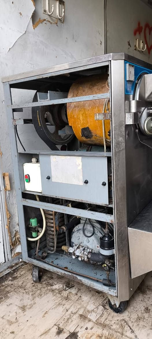 ds
كربجاني ايطالي نضافه فول
تبريد شلال ماي
وضع الشركه استخدام قليل
شرط التجميد والشغل
***********
غير متواجد بلفيس
