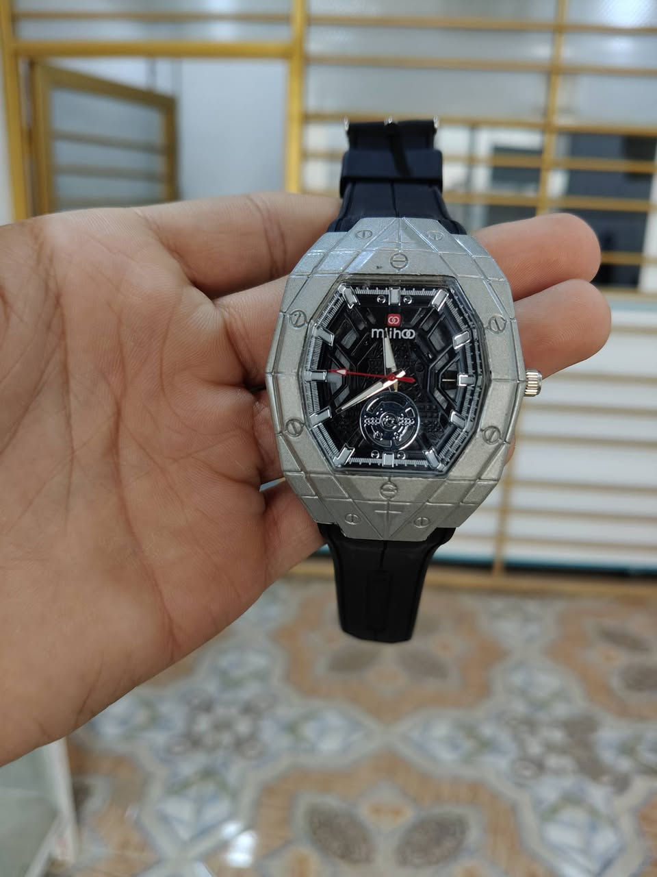 ساعة غريبة ومختلفة
خلي سعرك بالعافية عليك 🤎⌚☑️🔥


**إذا كنت صاحب هذا الإعلان وتريد حذفه لأي سبب، رجاءا أرسل رسالة إلى الدعم الفني**