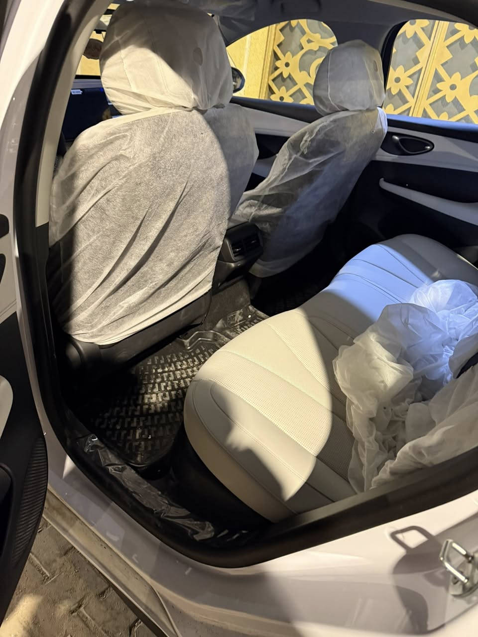 سيل 5 زيرو ماشيه 400 كيلو مهزوزه وجاهزه ظاله بس ع البصمه ب127 ورقه وبيهه وجال كلش قليل المكان بصره والشراي يتصل ***********
