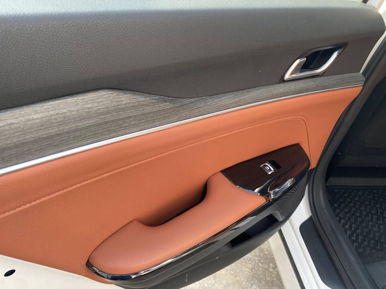 للبيع K5 موديل 2025 وكاله مكفوله السعر 26500$ ماشيه 11 الف كم السياره ViP مكانها بغداد الرصافه 
***********
