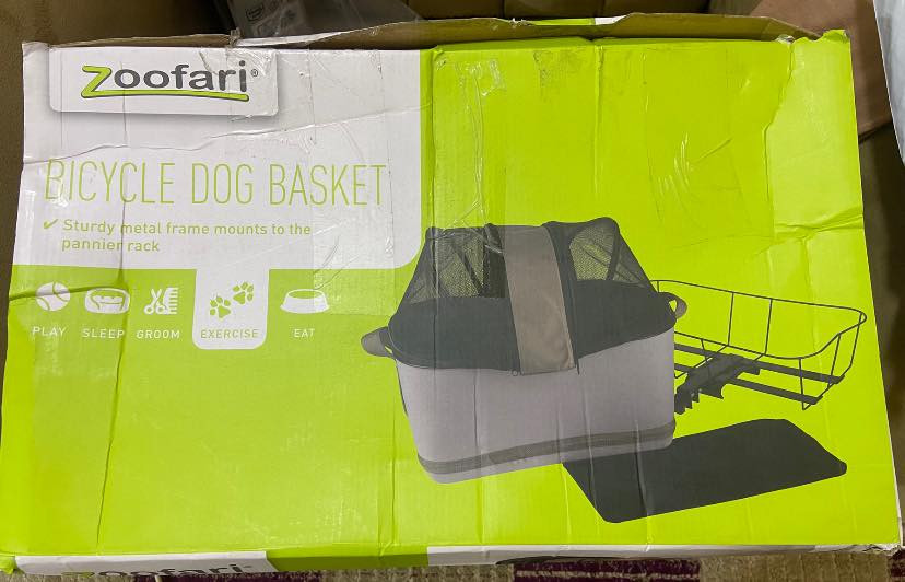 السلام عليكم
حقيبه وسله كلاب او قطط 
وياهه قاعده حيديد ترهم على الدراجات و البايسكل 
السعر 25
***********
