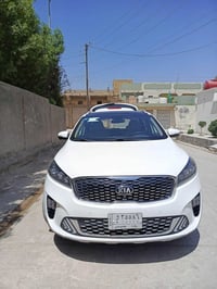 للبيع فقط سورنتو موديل ٢٠٢٠ مكفولة من الصبغ رقم بغداد فول مواصفات دفع ...