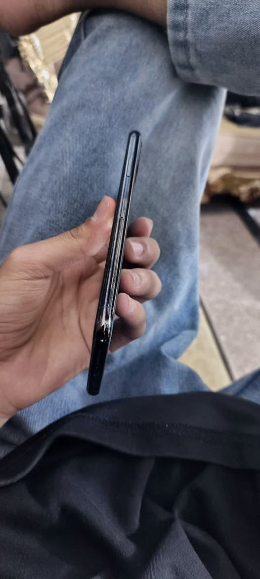 السلام عليكم حبايب جهاز ١١ برو ماكس مبدل شاشه مال تفصيخ و الواي فاي هوه والسيمكاوت وكف يصلح ب ٥٠ الف يرجع بلادي ذاكرته ٢٥٦ الله شاهد جهاز نضيف ومال بيت سعره ١٢٥ الف مكاني بغداد حي اور ام الكبر والغزلان ماعندي توصيل حبايب الي ميعجبه السعر لا يكسر بي الواتس اب ***********
