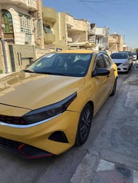 فورتي وارد امريكي 2022رقم بغداد محرك 2000دوش محرك it  بيها منضمومه غاز...
