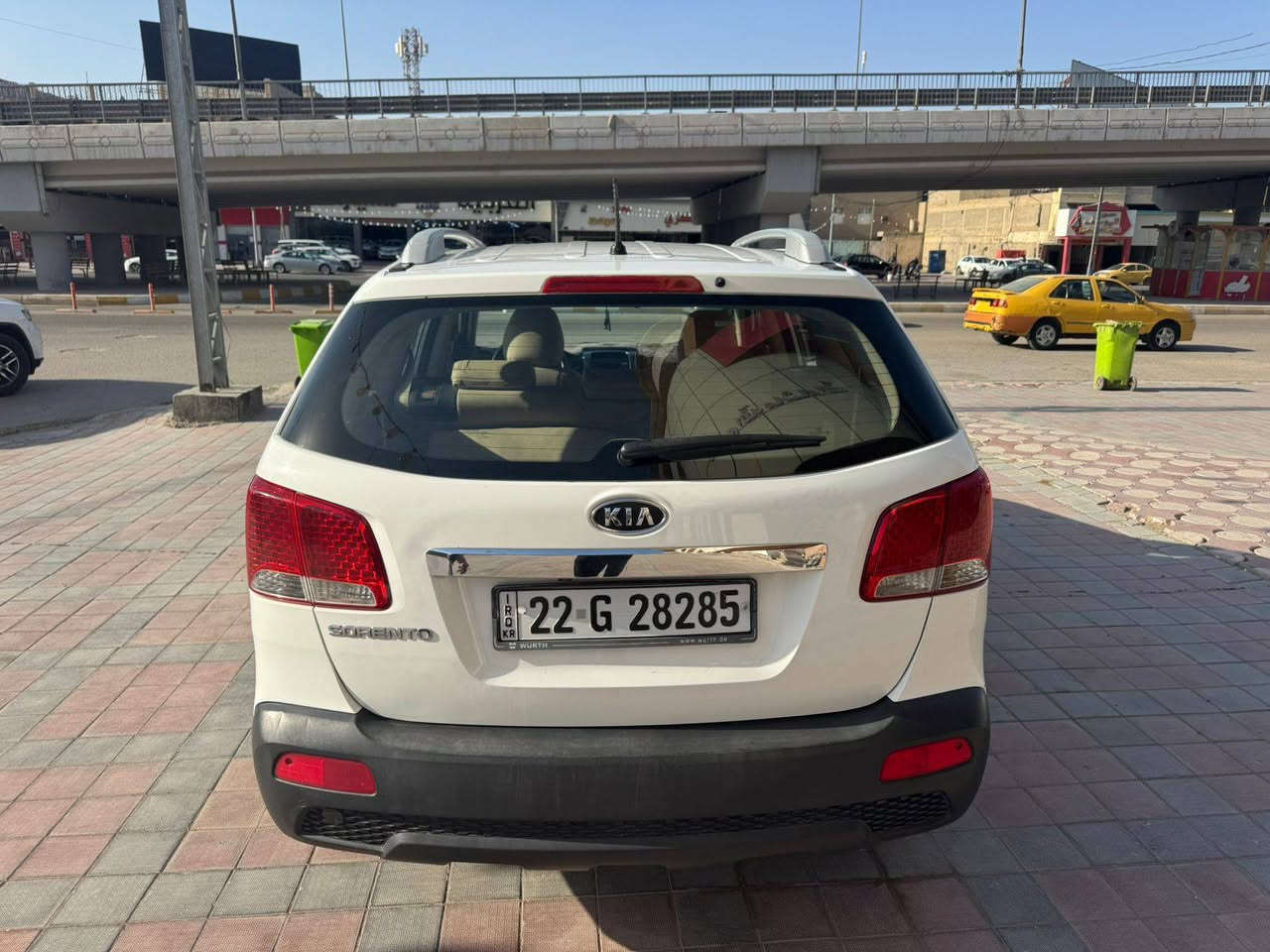 كيا سورنتوا 2012
7 راكب 
4 سلندر  2400 محرك دوش 
رقم اربيل 
للبيع السيارة كلش نضيفة 
السعر 150 وبي مال للشراي 
الامانة عندي ضرف ومستعجل على بيعتها
للاستفسار الاتصال   (***********)
